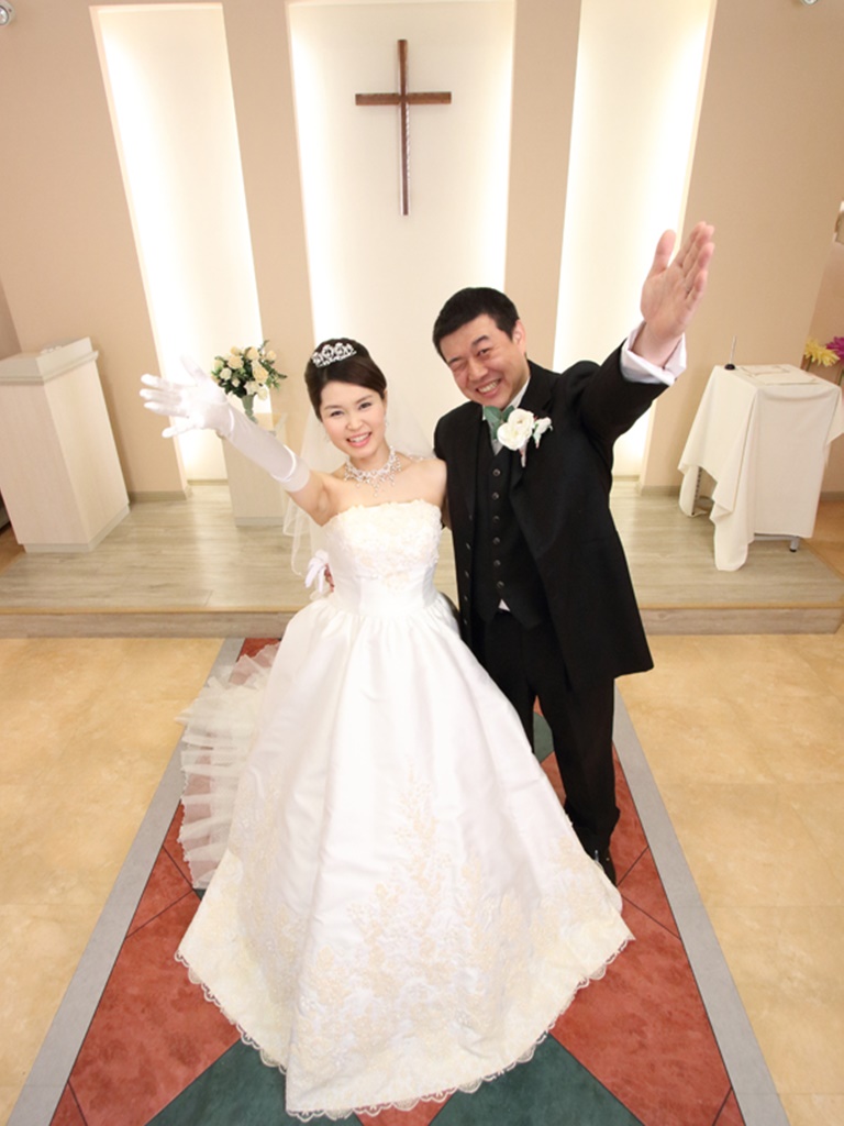 写真だけの結婚式(サプライズ大成功）｜フォトスタジオハピネス